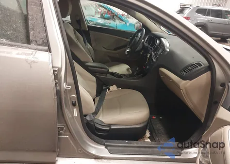 2015 Kia Optima Lx z USA, uszkodzony, nr VIN 5XXGM4A79FG362759